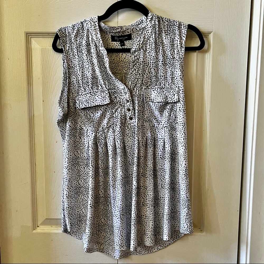 Lily Morgan Pleated Sleeveless Top